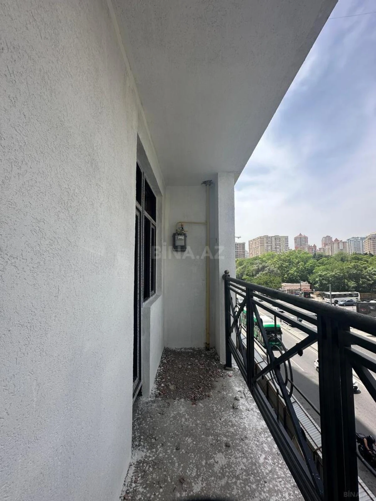 Satılır 2 otaqlı mənzil 113 m²