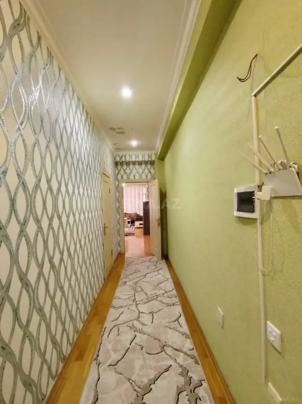 Satılır 2 otaqlı mənzil 145 m²