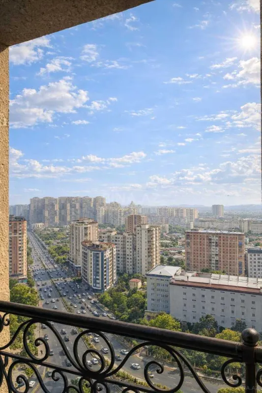 Satılır 2 otaqlı mənzil 145 m²