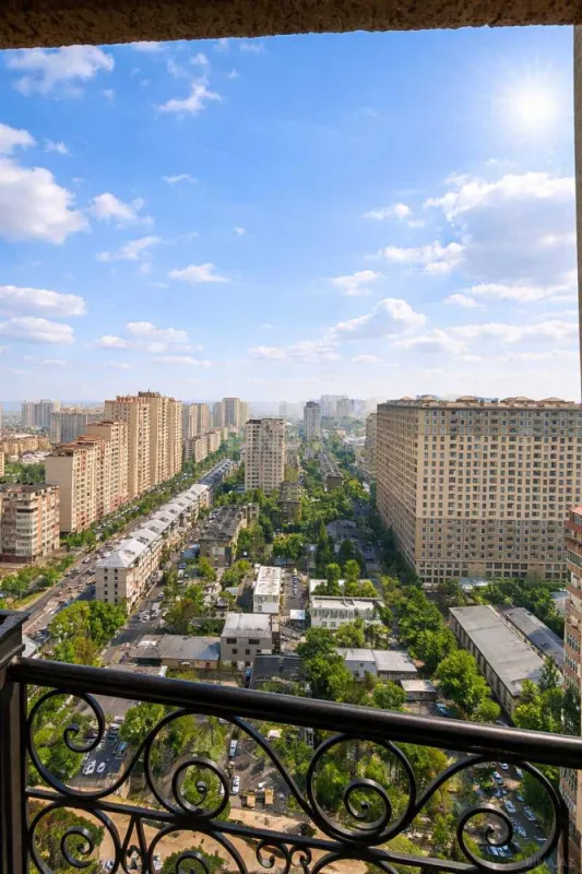 Satılır 2 otaqlı mənzil 145 m²