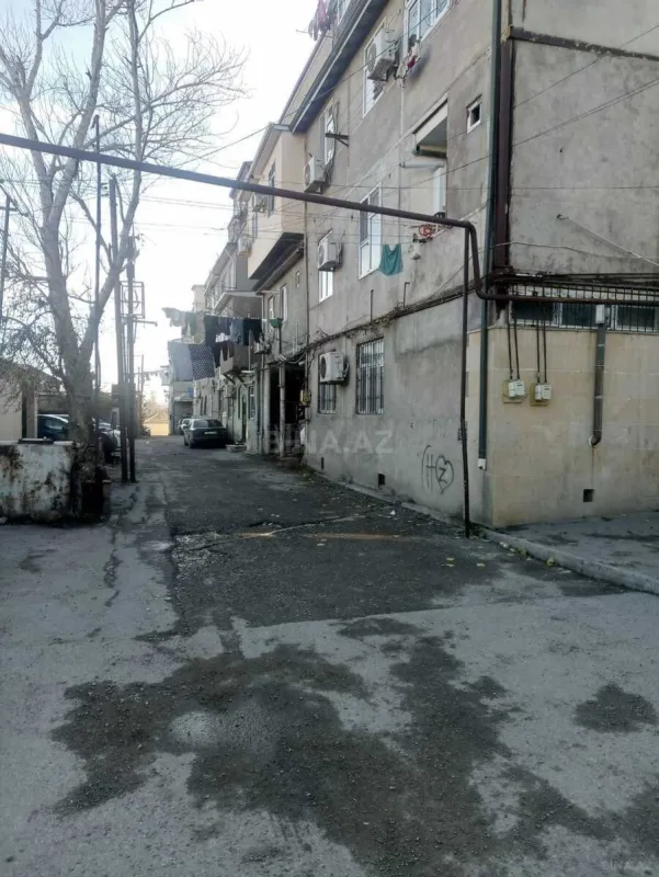 Satılır 3 otaqlı mənzil 50 m²