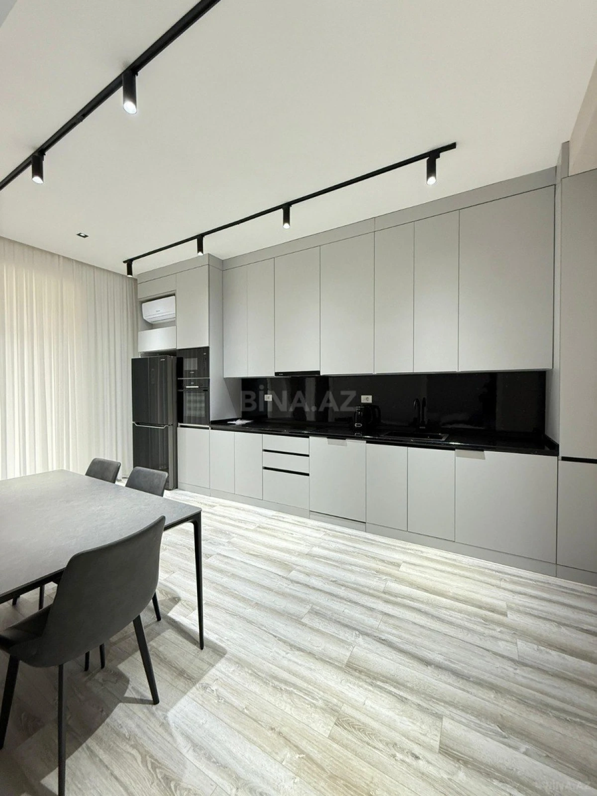 Satılır 3 otaqlı mənzil 90 m²