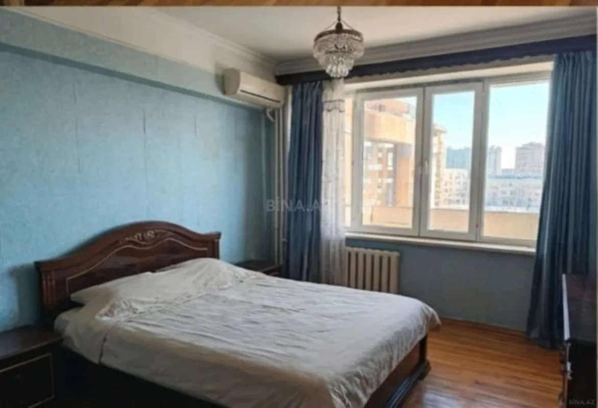 Satılır 4 otaqlı mənzil 100 m²