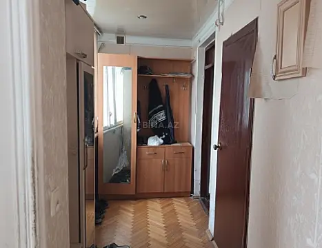 Satılır 4 otaqlı mənzil 100 m²