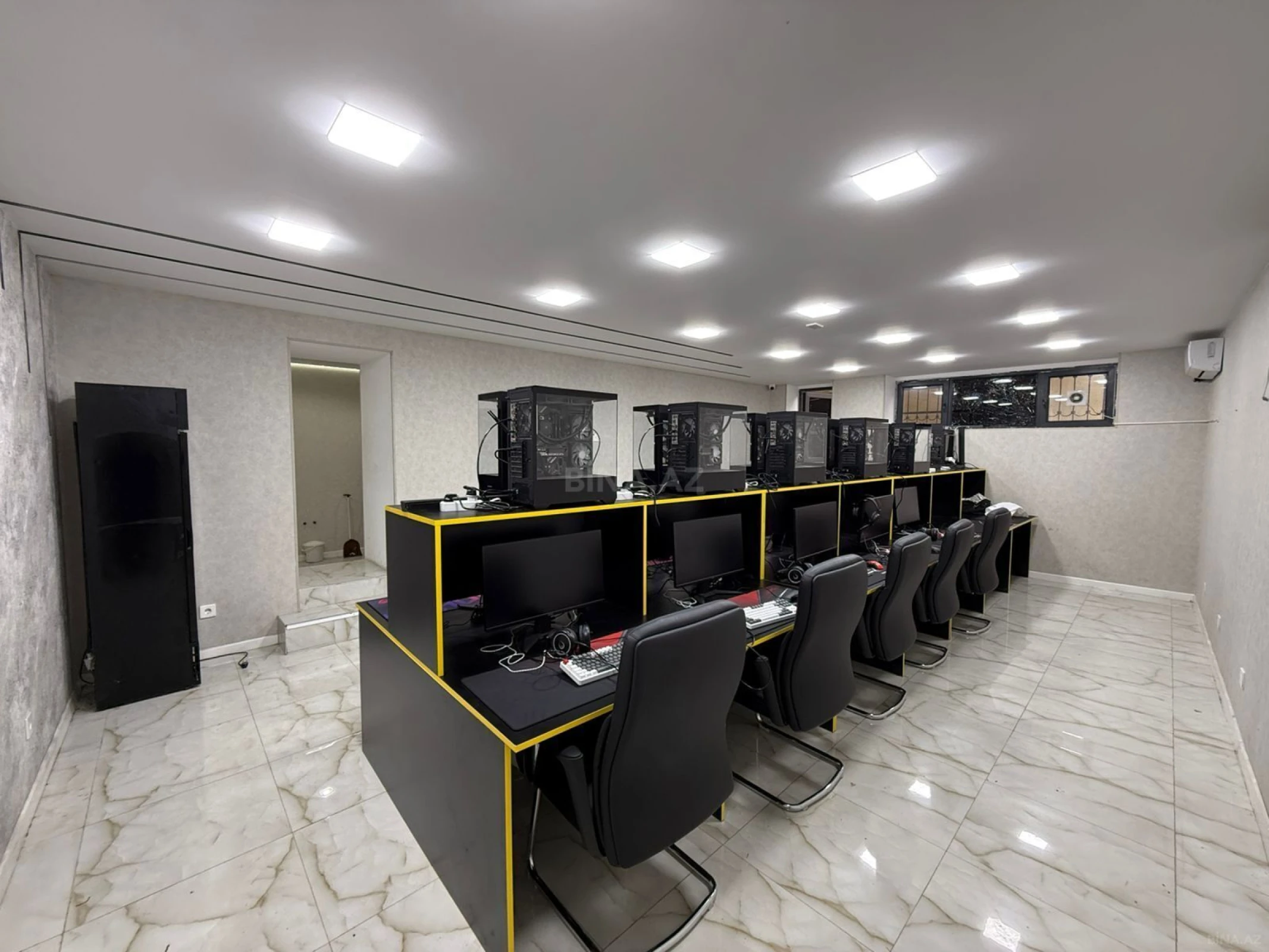 Satılır obyekt 103 m²