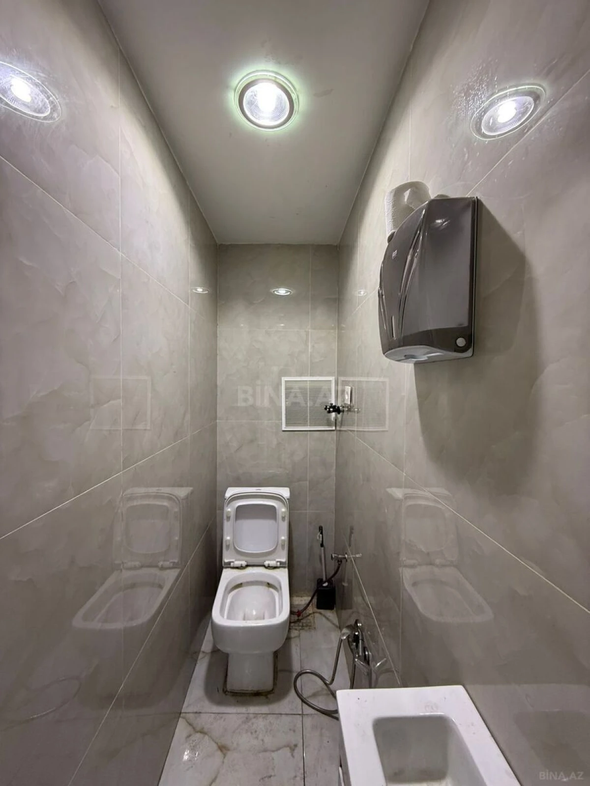 Satılır obyekt 103 m²