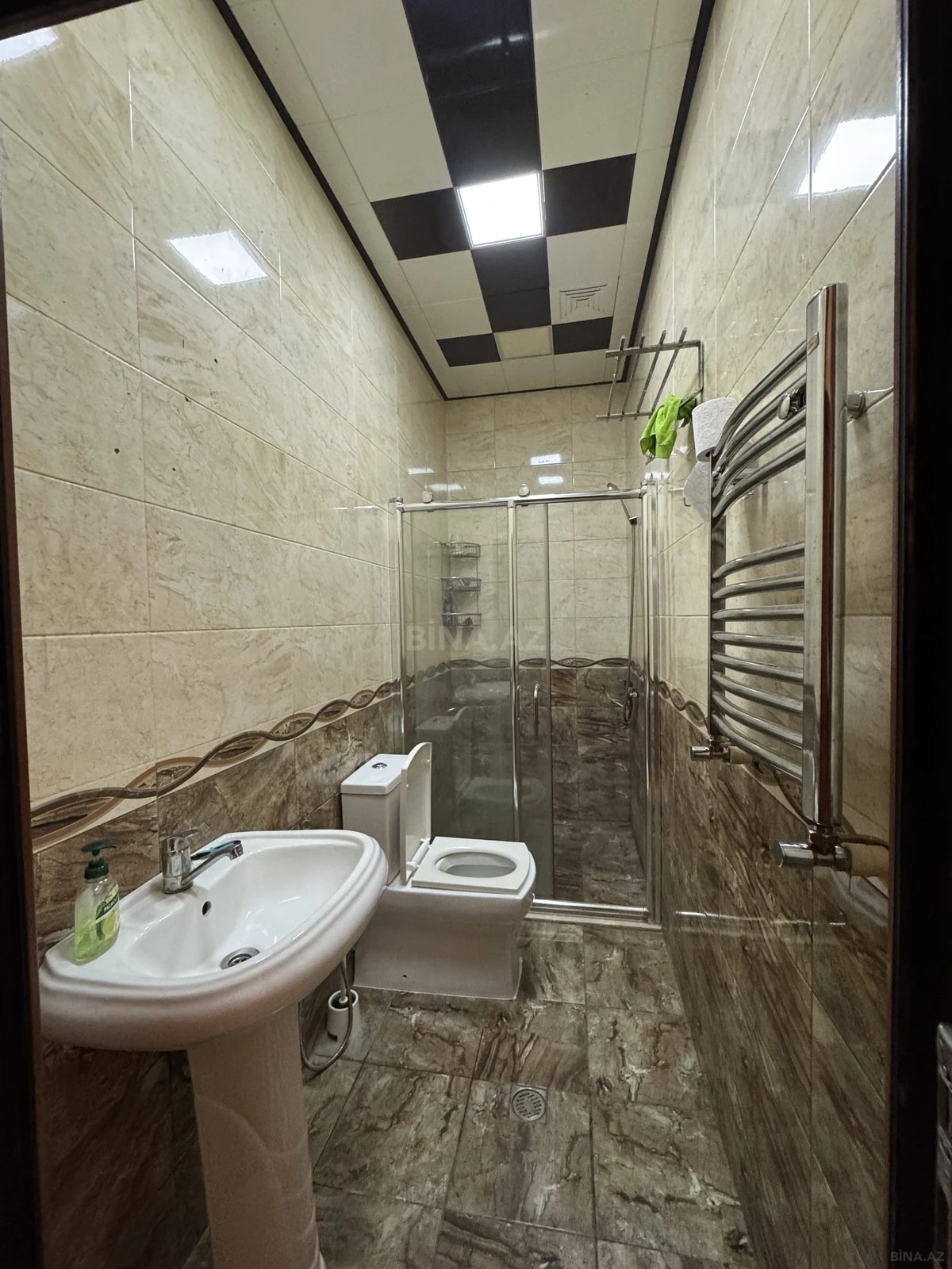 Satılır 7 otaqlı mənzil 317 m²