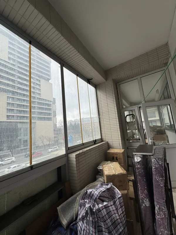 Satılır 7 otaqlı mənzil 317 m²