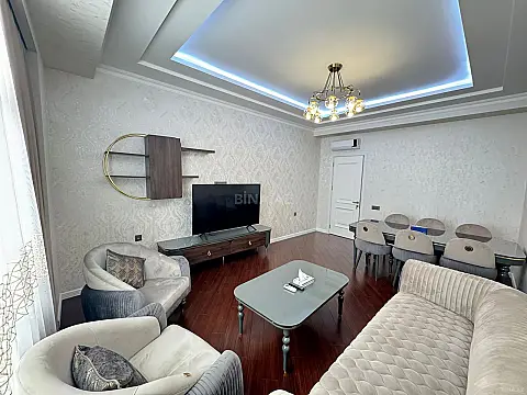 Kirayə verilir 2 otaqlı mənzil 95 m²