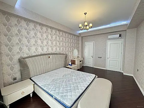 Kirayə verilir 2 otaqlı mənzil 95 m²