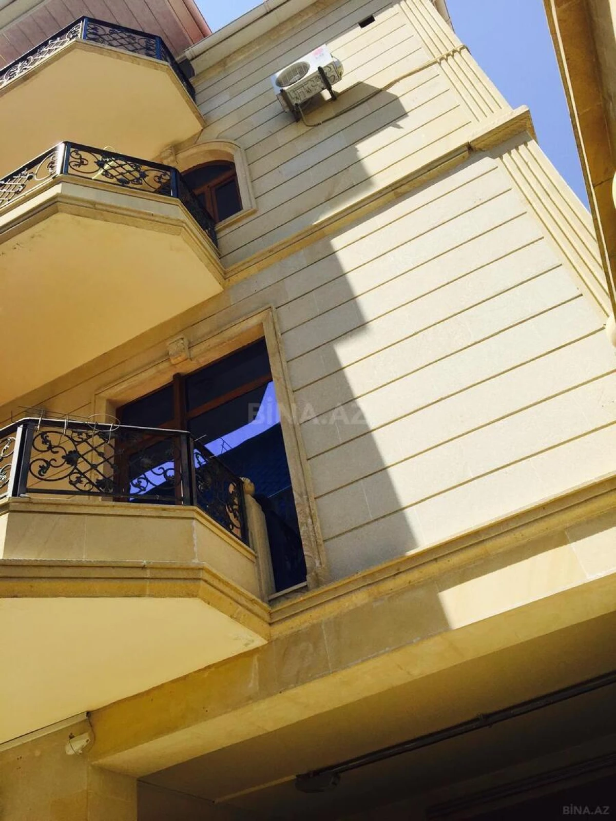 Kirayə verilir 10 otaqlı ofis 600 m²