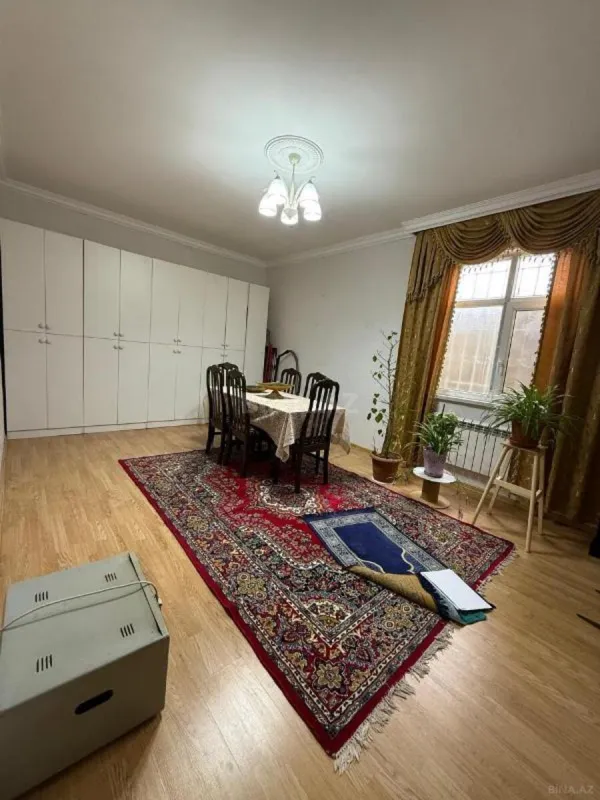 Satılır 4 otaqlı həyət evi 147 m²