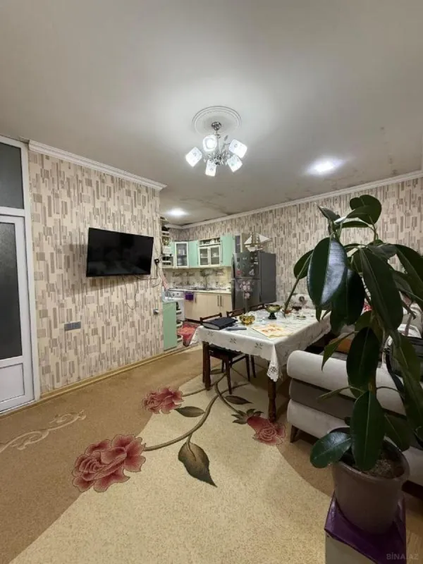 Satılır 4 otaqlı həyət evi 147 m²