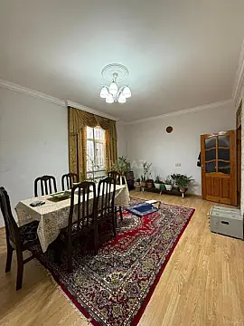 Satılır 4 otaqlı həyət evi 147 m²
