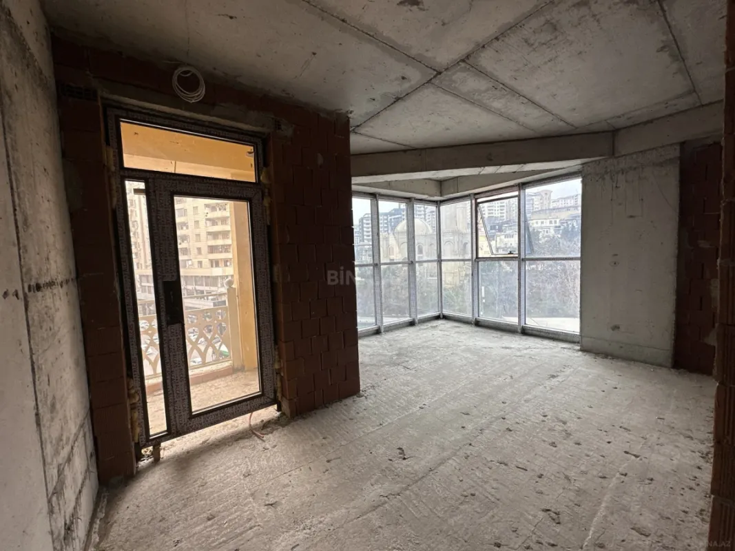 Satılır 3 otaqlı mənzil 75 m²