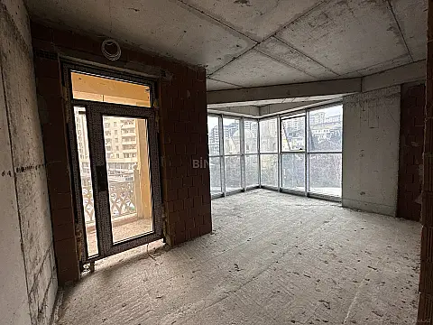 Satılır 3 otaqlı mənzil 75 m²