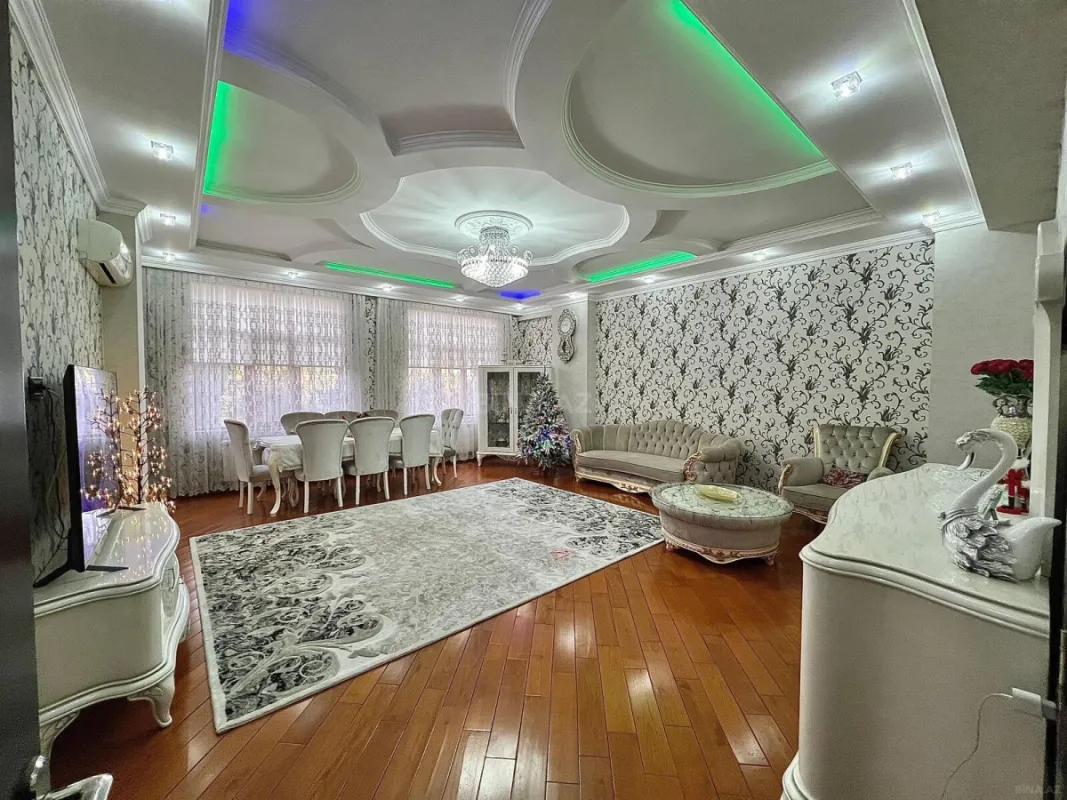 Satılır 3 otaqlı mənzil 155 m²