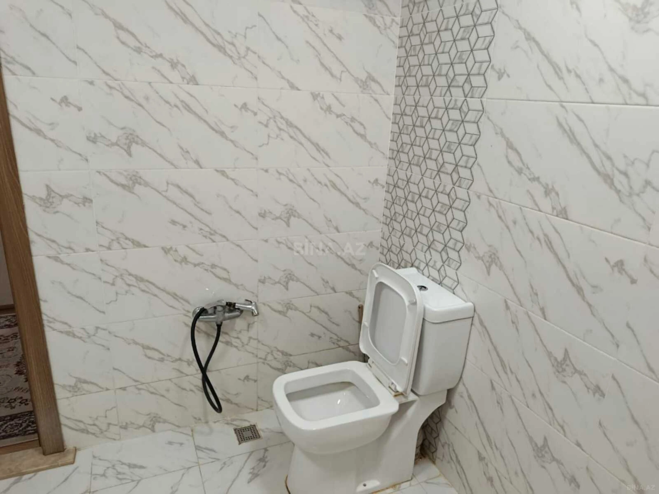Kirayə verilir 3 otaqlı mənzil 120 m²