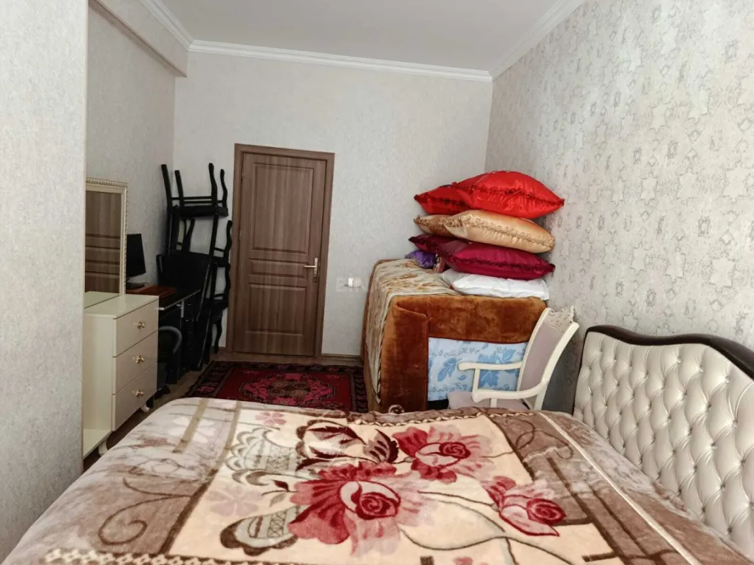 Kirayə verilir 3 otaqlı mənzil 120 m²