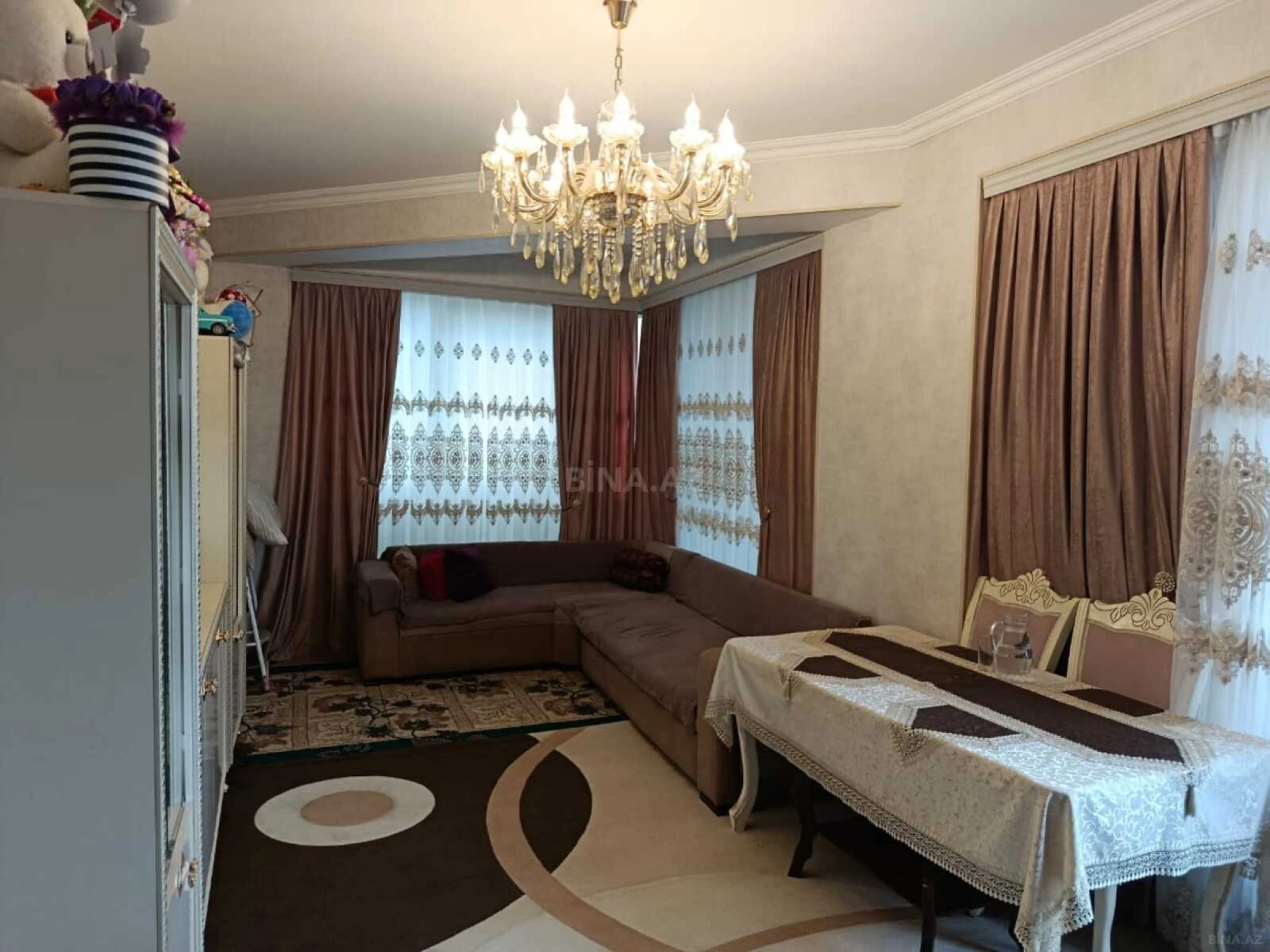 Kirayə verilir 3 otaqlı mənzil 120 m²