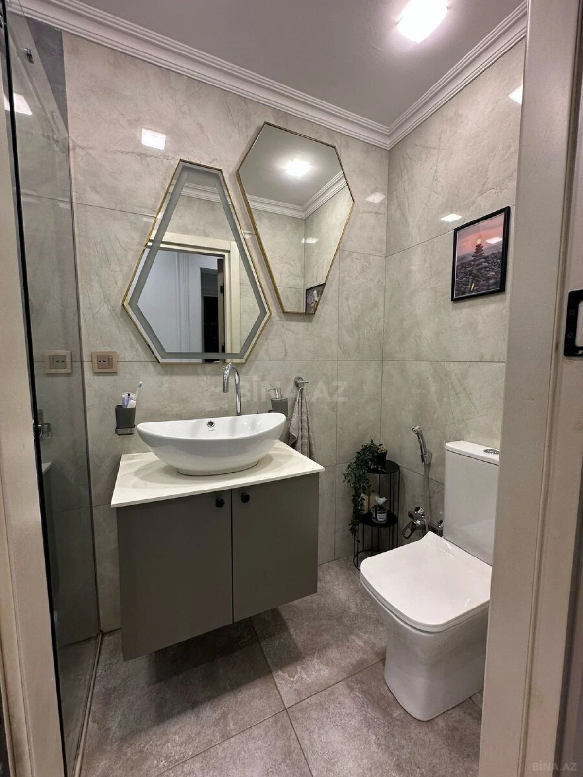 Satılır 3 otaqlı mənzil 100 m²