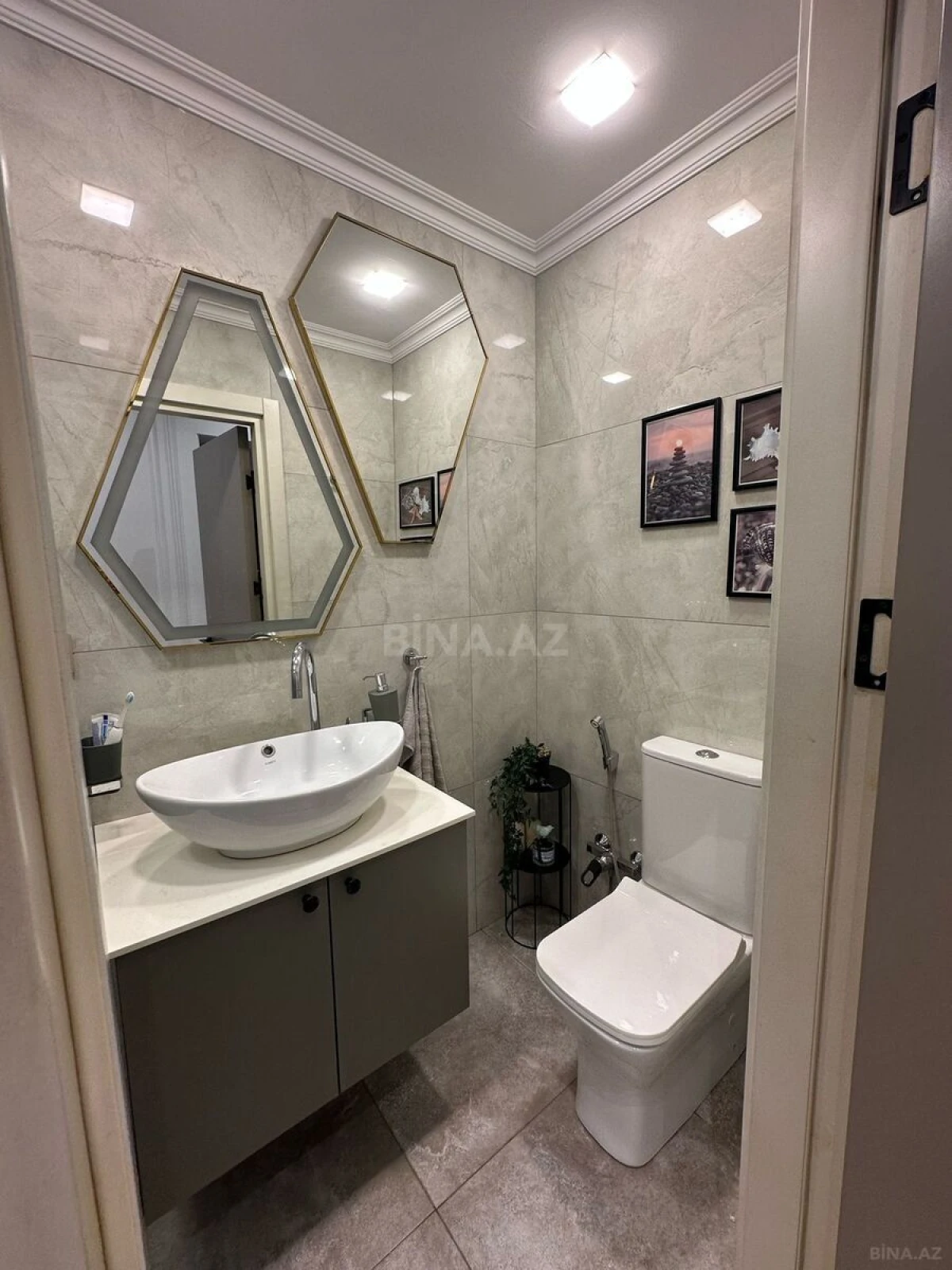 Satılır 3 otaqlı mənzil 100 m²