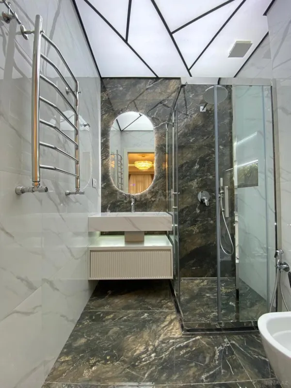 Kirayə verilir 3 otaqlı mənzil 161 m²