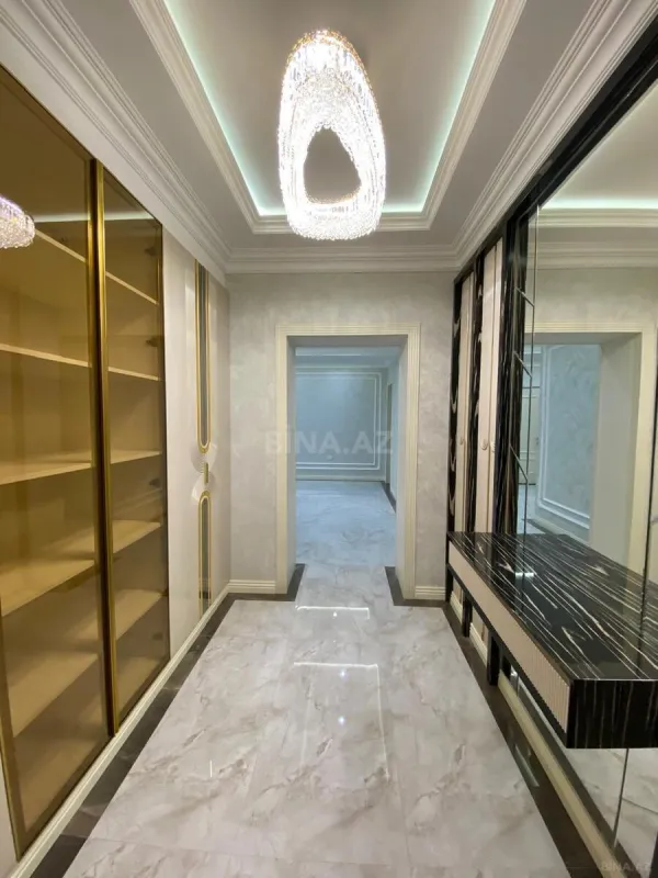 Kirayə verilir 3 otaqlı mənzil 161 m²