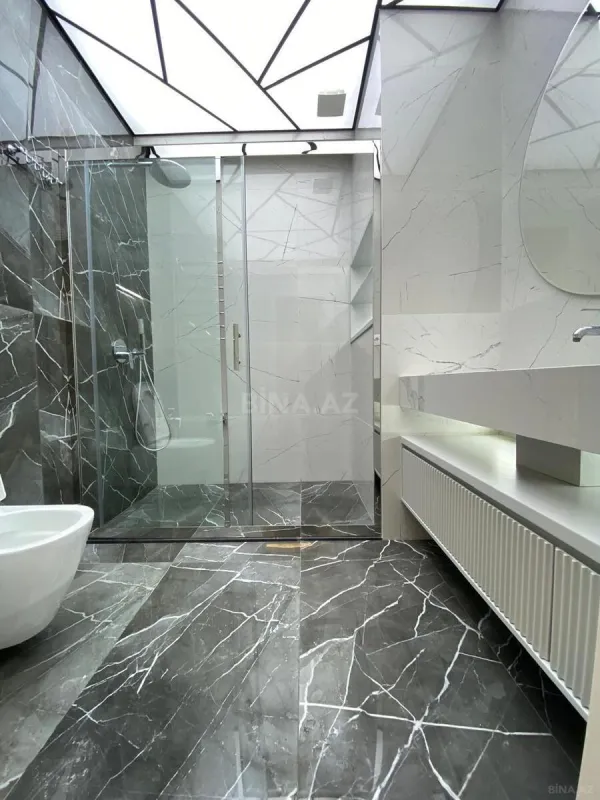 Kirayə verilir 3 otaqlı mənzil 161 m²