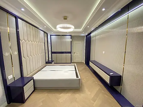 Kirayə verilir 3 otaqlı mənzil 161 m²