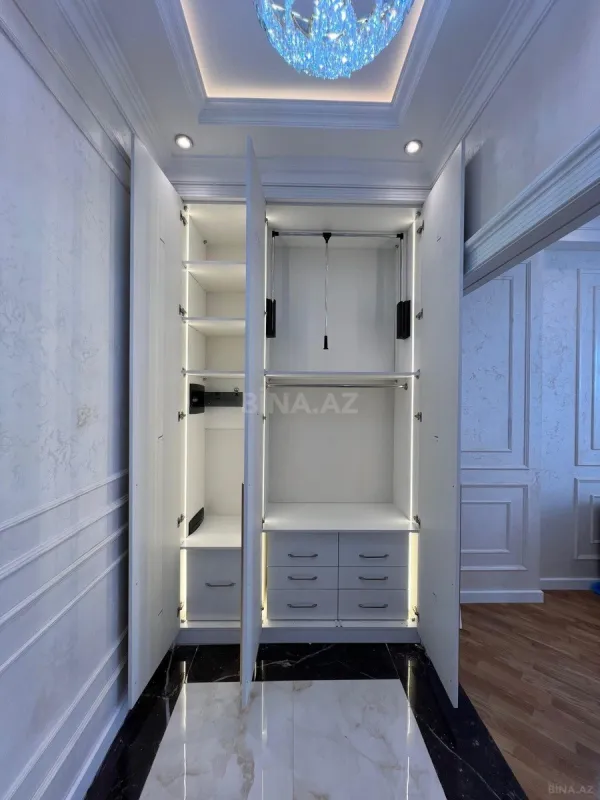 Kirayə verilir 2 otaqlı mənzil 82 m²