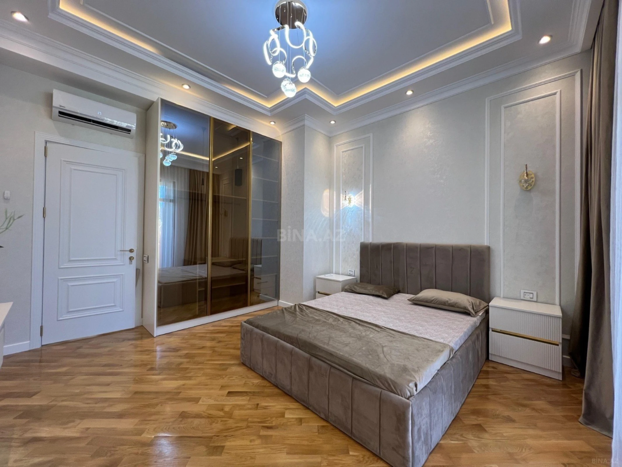 Kirayə verilir 2 otaqlı mənzil 82 m²