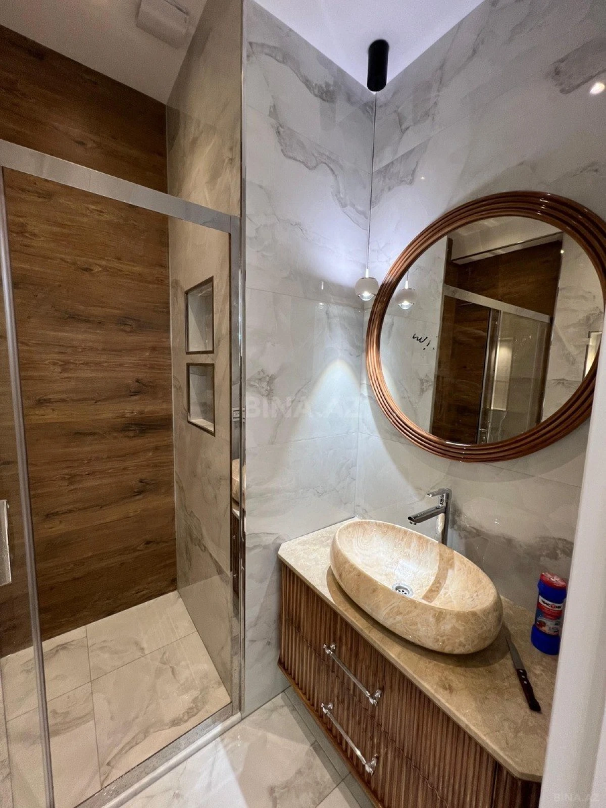 Kirayə verilir 2 otaqlı mənzil 82 m²