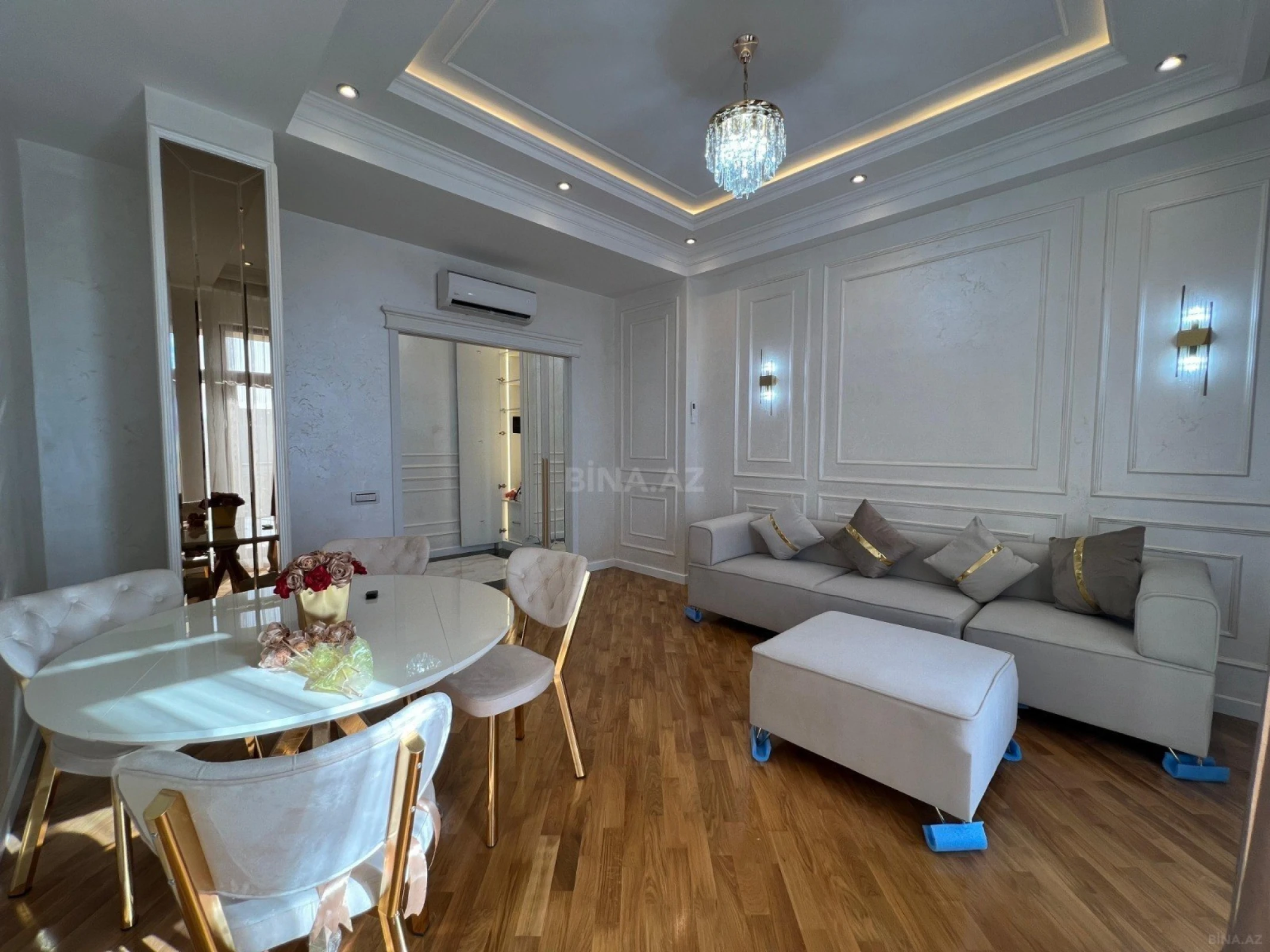 Kirayə verilir 2 otaqlı mənzil 82 m²