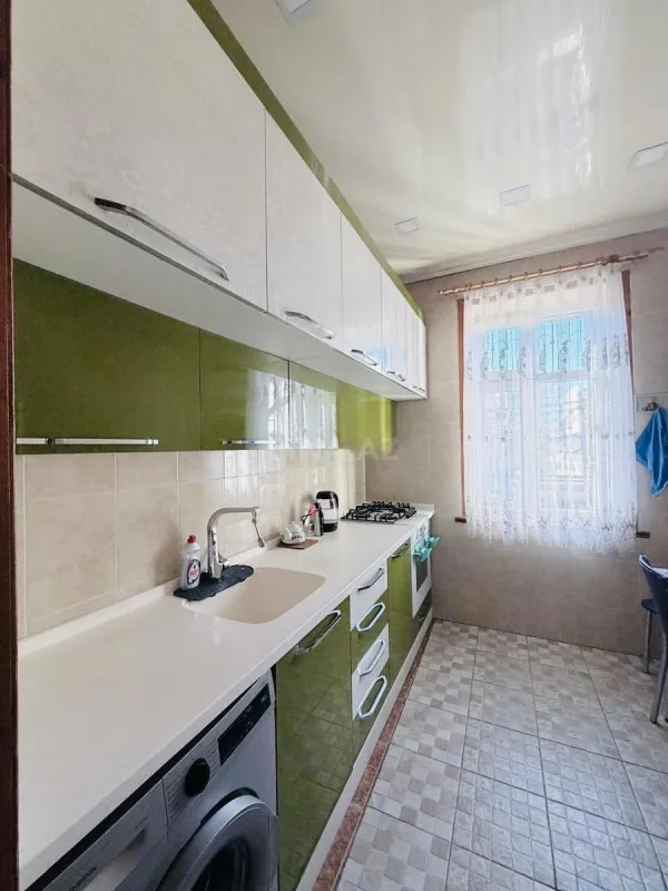 Satılır 3 otaqlı mənzil 80 m²