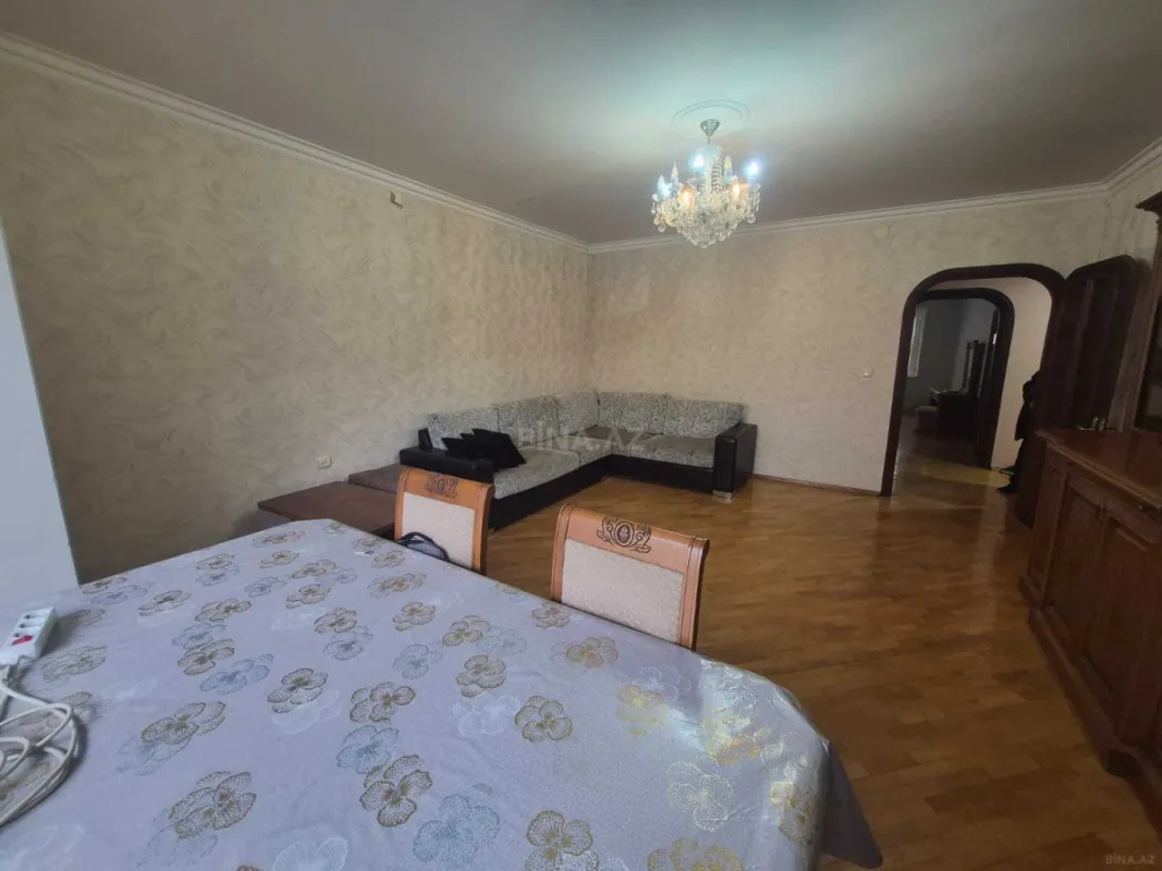 Satılır 2 otaqlı mənzil 67 m²