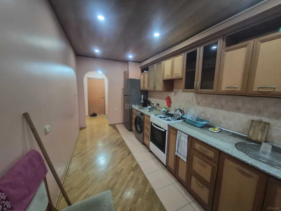 Satılır 2 otaqlı mənzil 67 m²