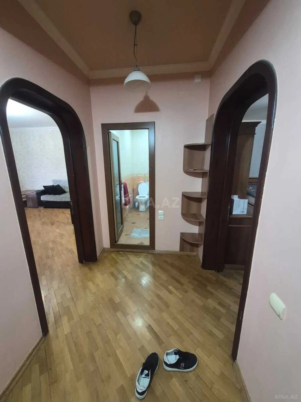 Satılır 2 otaqlı mənzil 67 m²