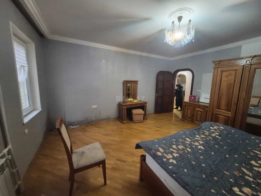 Satılır 2 otaqlı mənzil 67 m²