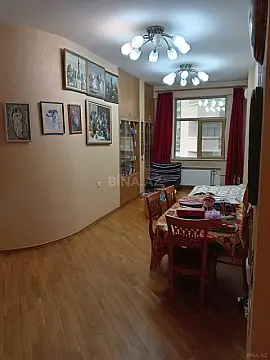 Satılır 4 otaqlı mənzil 155 m²