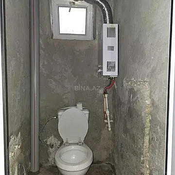 Satılır 5 otaqlı həyət evi 180 m²