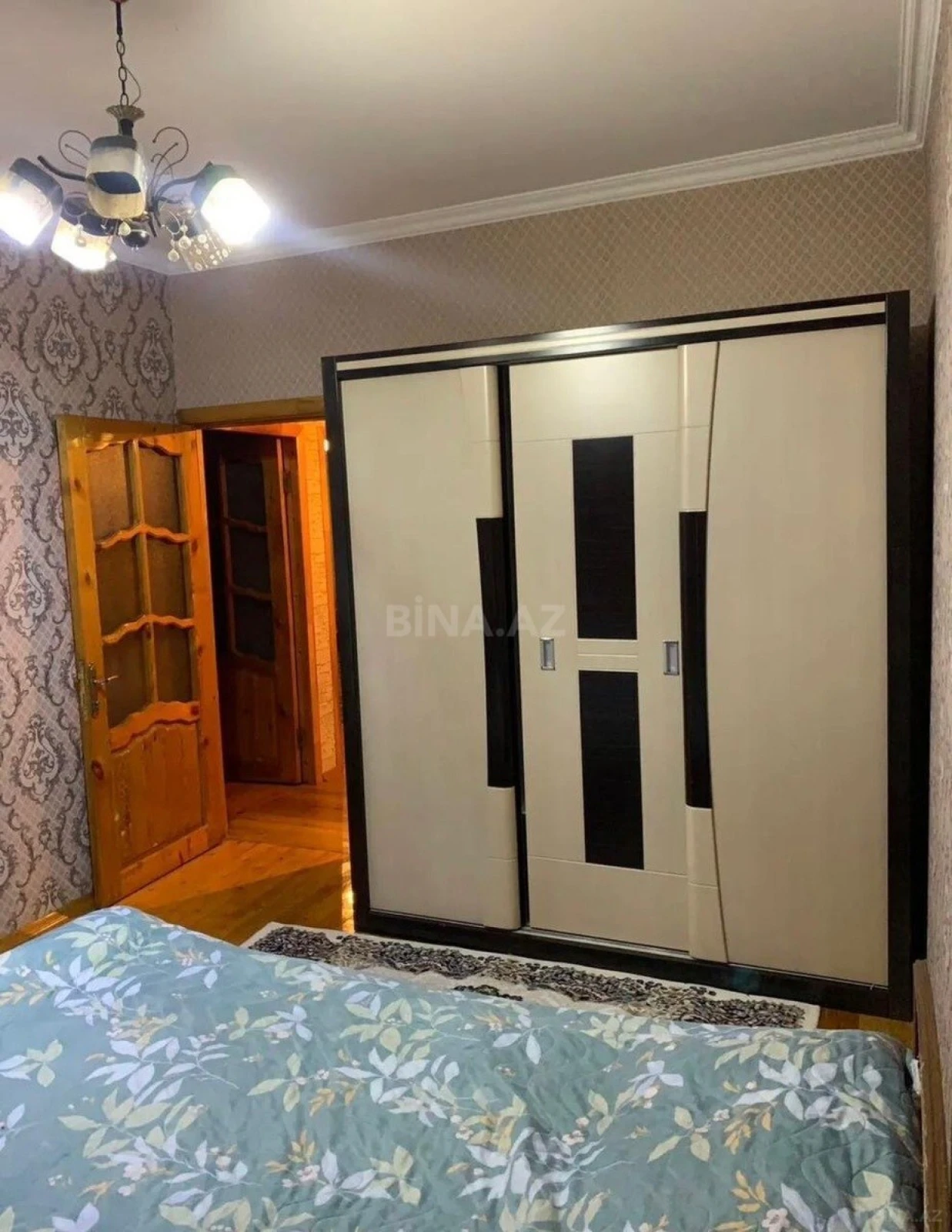 Satılır 3 otaqlı mənzil 87 m²