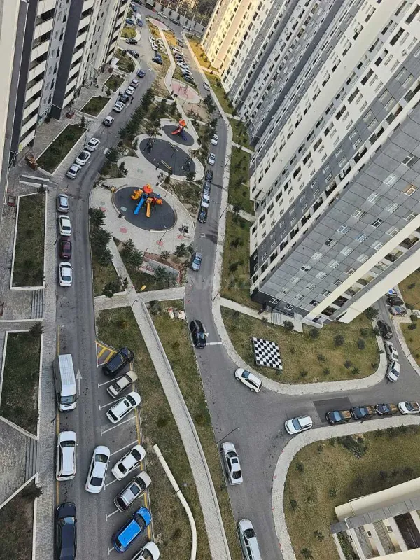 Kirayə verilir 2 otaqlı mənzil 70 m²