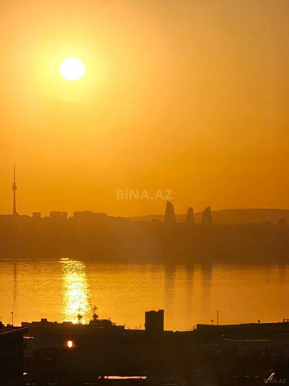 Kirayə verilir 2 otaqlı mənzil 70 m²