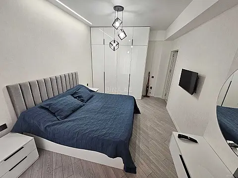 Kirayə verilir 2 otaqlı mənzil 70 m²
