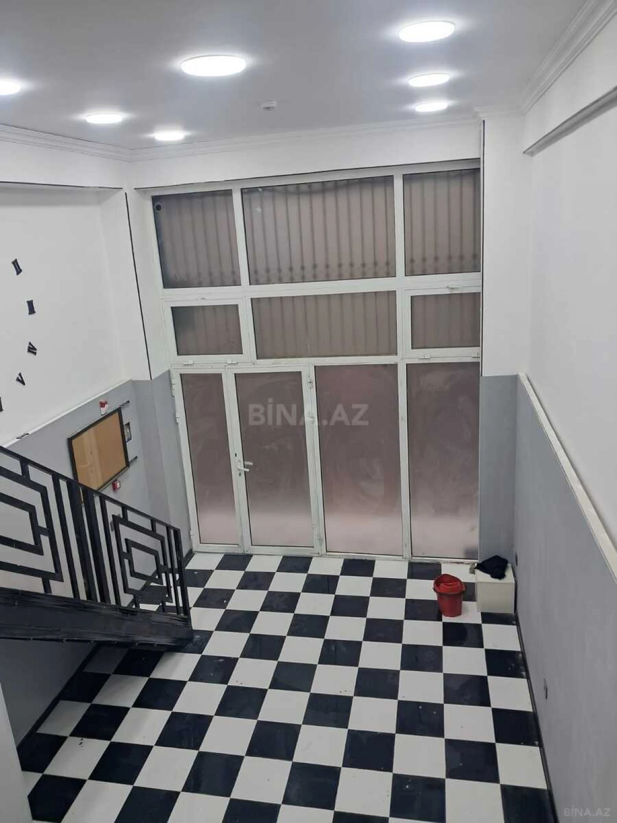 Satılır obyekt 80 m²