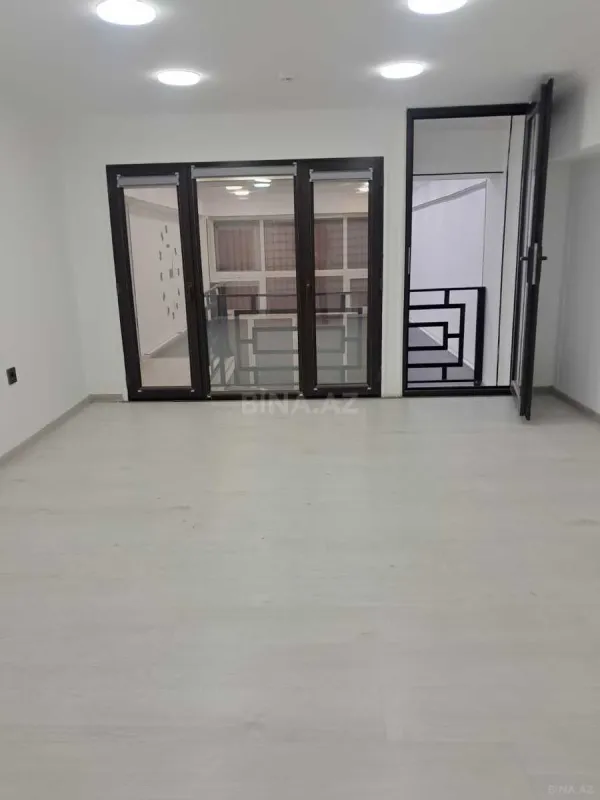 Satılır obyekt 80 m²