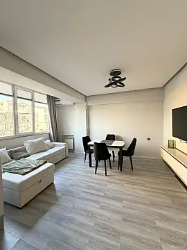 Kirayə verilir 2 otaqlı mənzil 50 m²