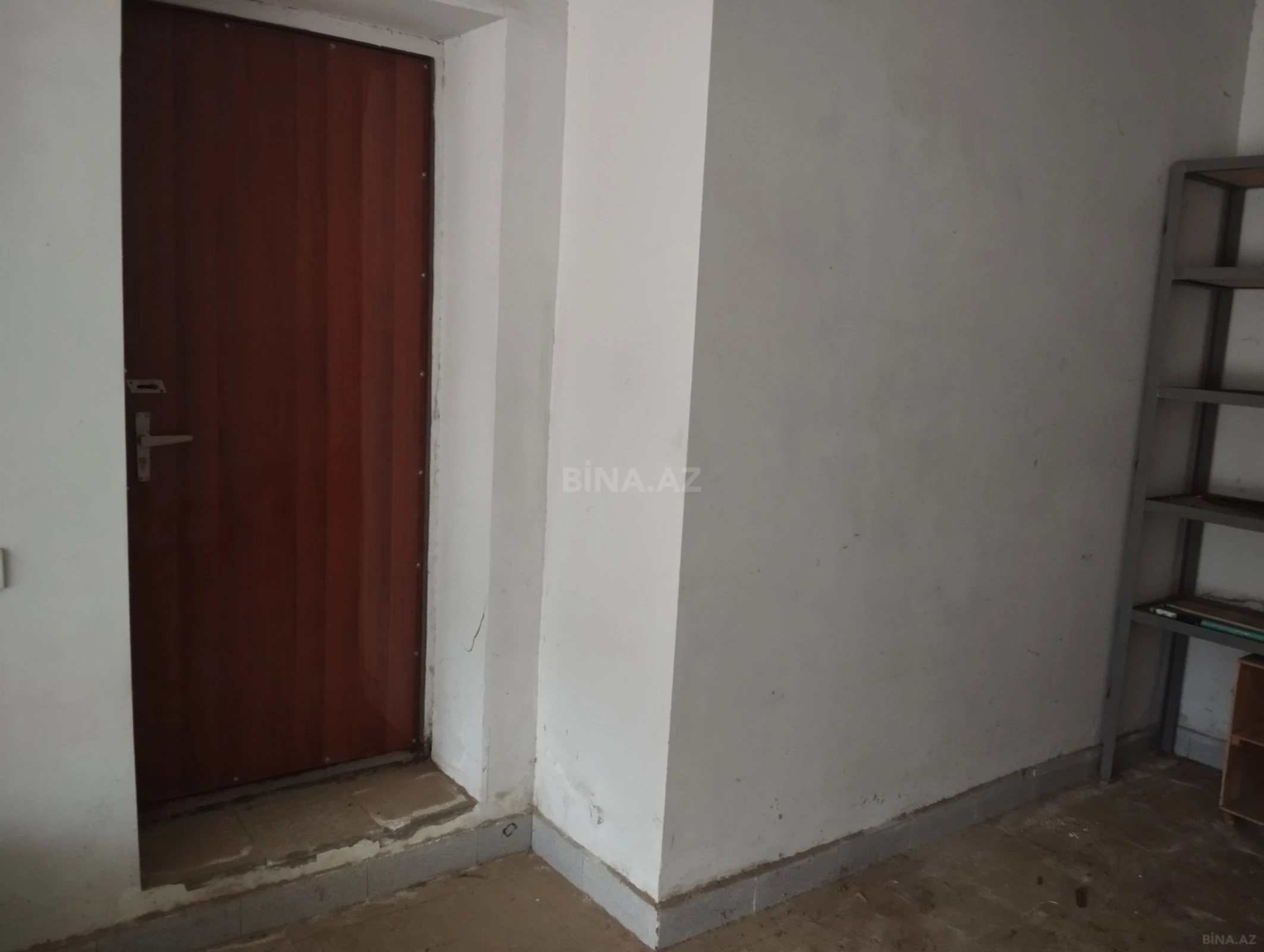 Satılır obyekt 38 m²