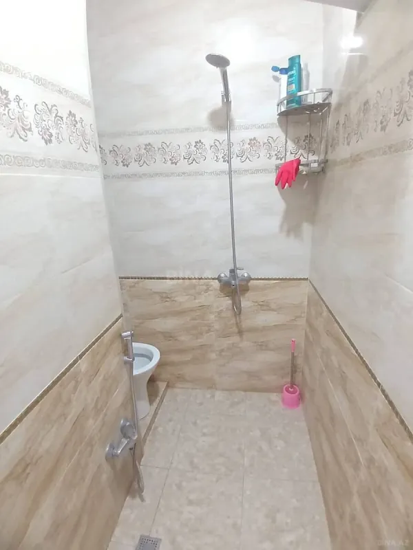 Kirayə verilir 2 otaqlı mənzil 65 m²